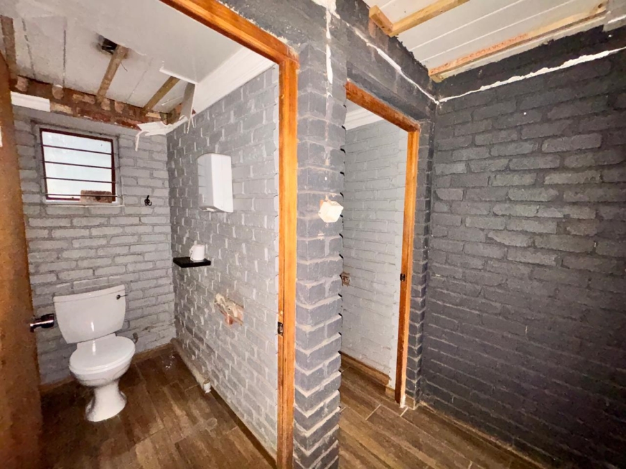 To Let commercial Property for Rent in Klerksdorp Industrial North West